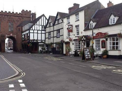 ברידג'נורת' The Bear Inn מראה חיצוני תמונה