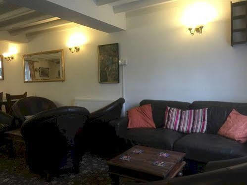 ברידג'נורת' The Bear Inn מראה חיצוני תמונה